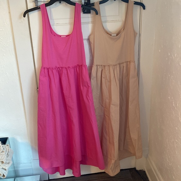 Dresses - Picture 4 of 5